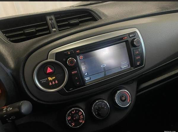 Toyota Yaris Espoo - valokuva 5