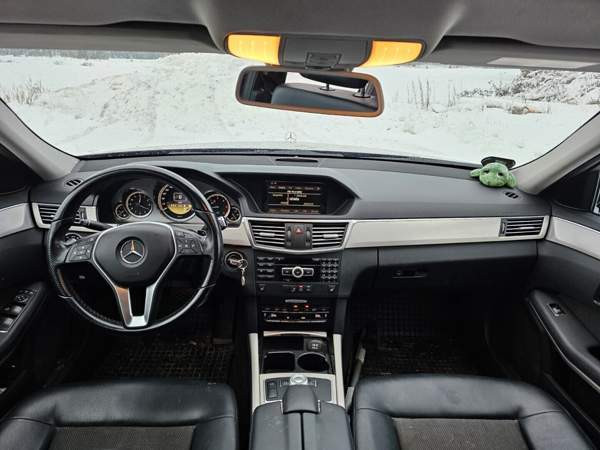 Mercedes-Benz E Maentsaelae – foto 4