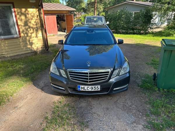 Mercedes-Benz E Вантаа - изображение 1