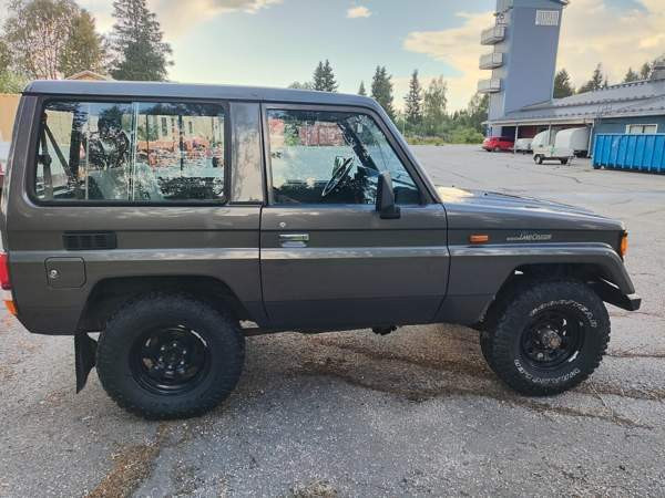 Toyota Land Cruiser Kittilä - photo 4