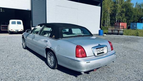 Lincoln Town Car Нокиа - изображение 5