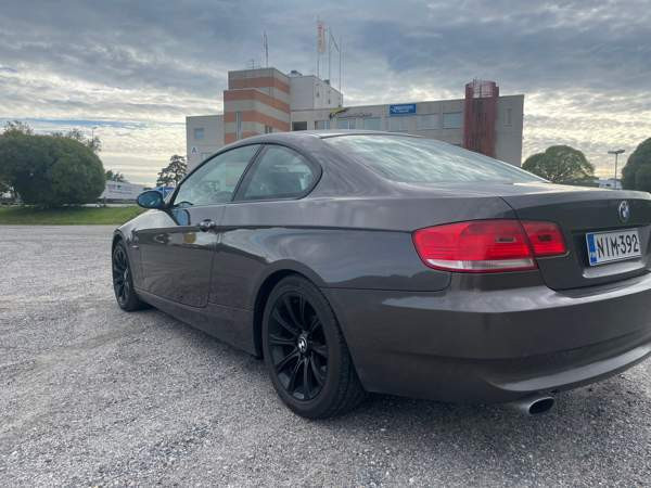 BMW 320 Турткуль - изображение 6