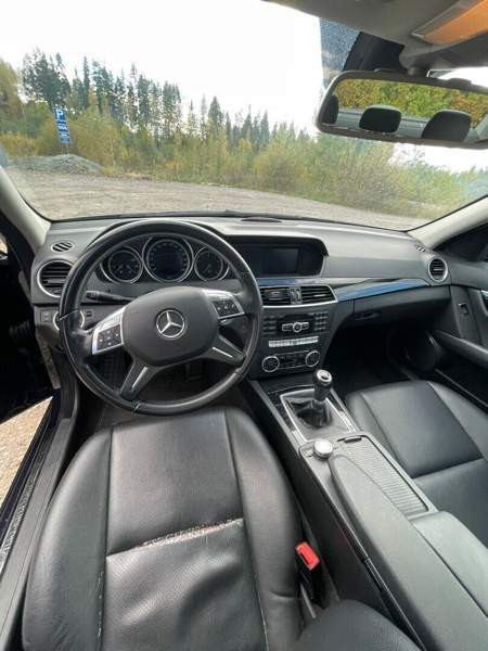 Mercedes-Benz C Вантаа - изображение 5