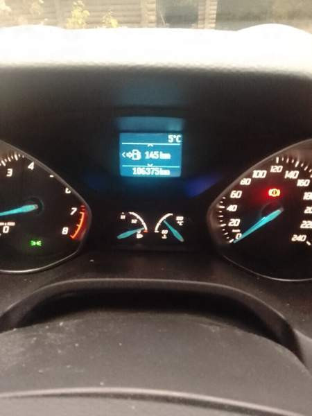 Ford Focus Siuntio - valokuva 3