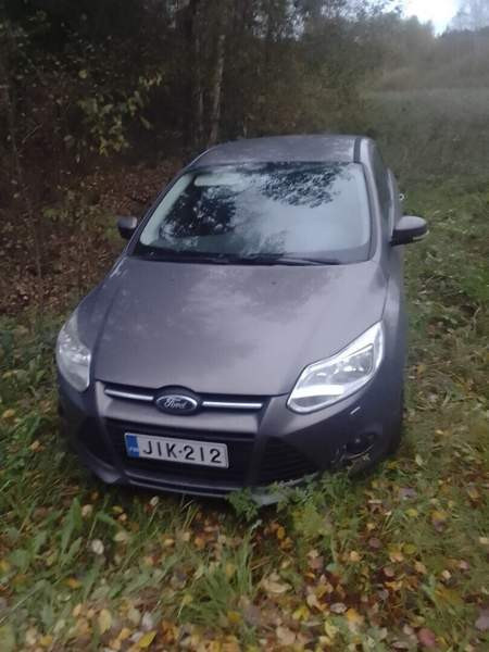 Ford Focus Siuntio - valokuva 2