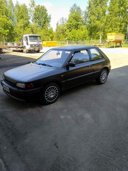 Mazda 323 Suonenjoki - valokuva 4