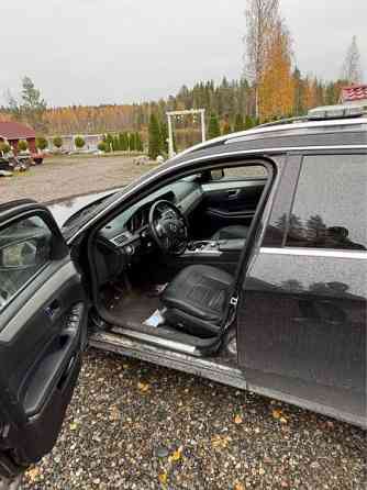 Mercedes-Benz E Burshtyn