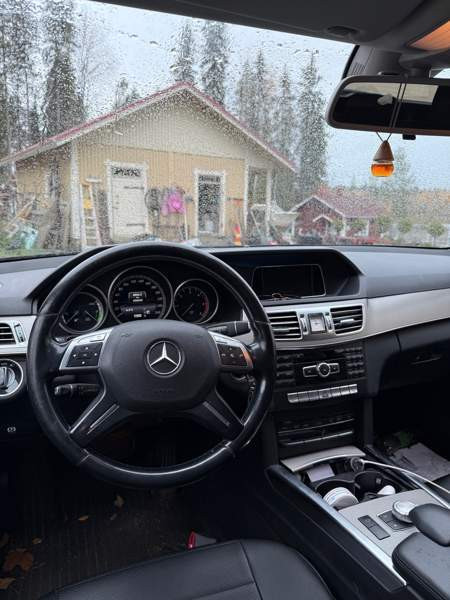 Mercedes-Benz E Burshtyn - photo 6
