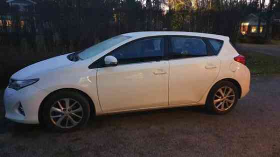 Toyota Auris Siuntio