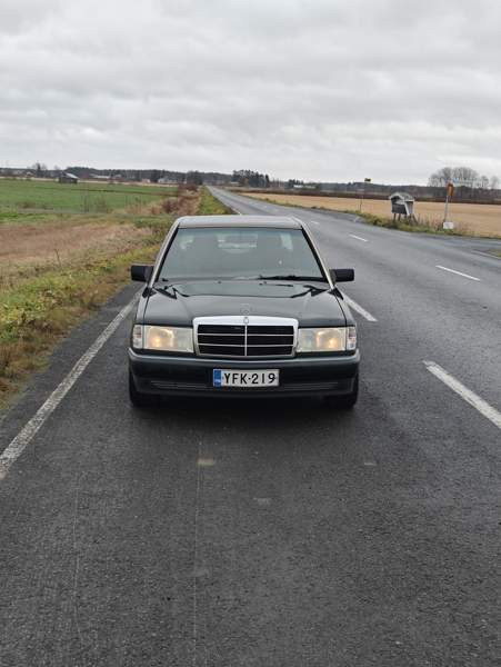 Mercedes-Benz 190 Kalajoki - изображение 2