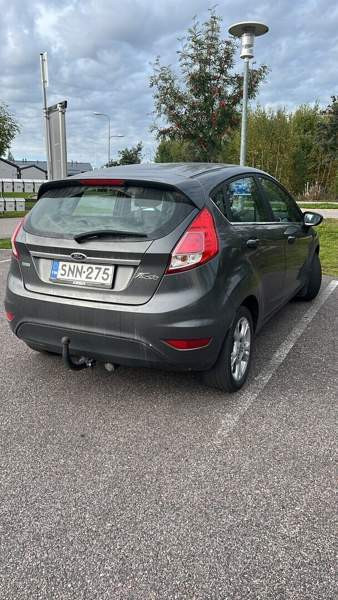 Ford Fiesta Vantaa - valokuva 2