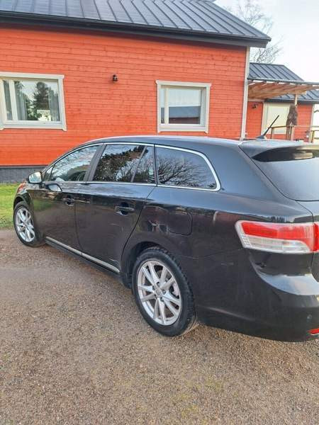 Toyota Avensis Russia - photo 1