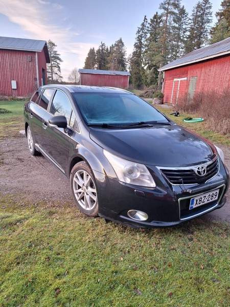 Toyota Avensis Russia - photo 2