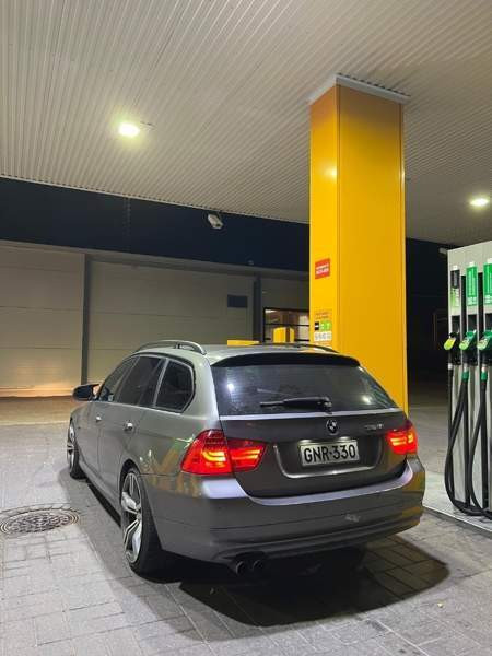 BMW 325 Kajaani - valokuva 1