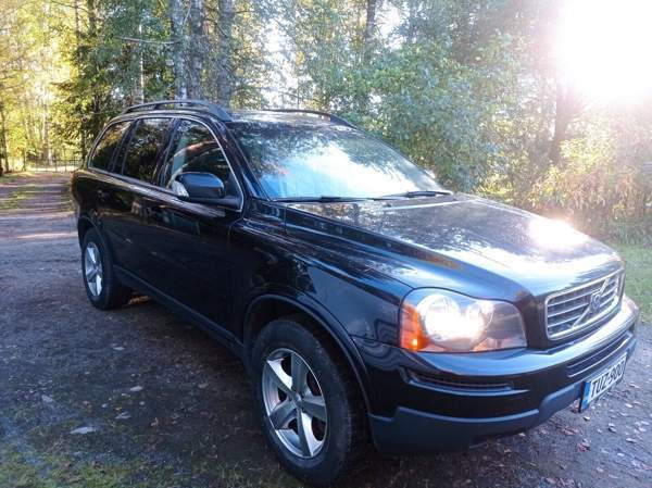 Volvo XC90 Macau - valokuva 4