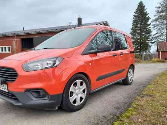 Ford Transit Courier Kaavi