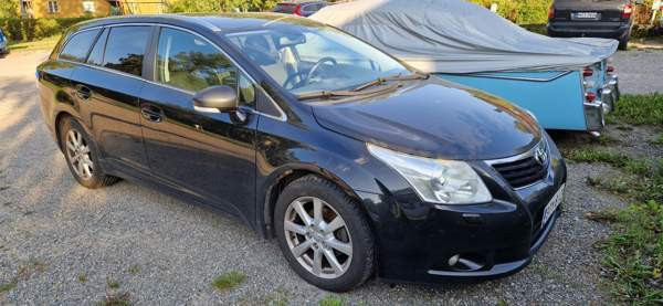 Toyota Avensis Helsinki - изображение 2