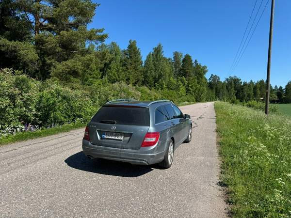Mercedes-Benz C Мянтсяля - изображение 8