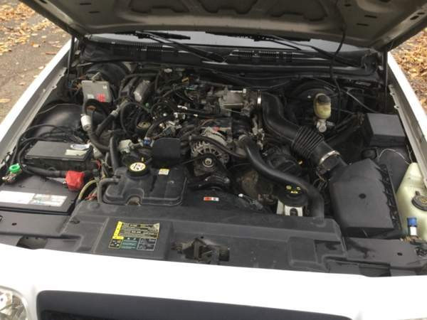 Ford Crown Victoria Espoo - valokuva 4