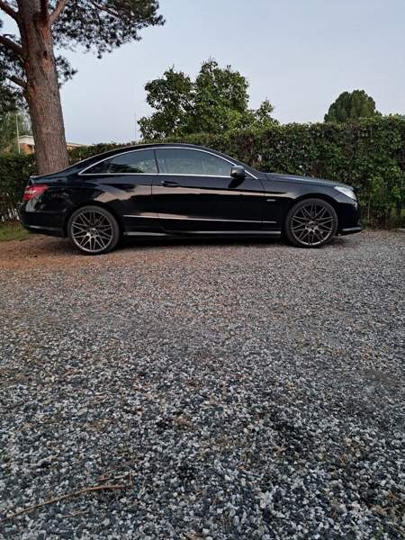 Mercedes-Benz E Исалми - изображение 1