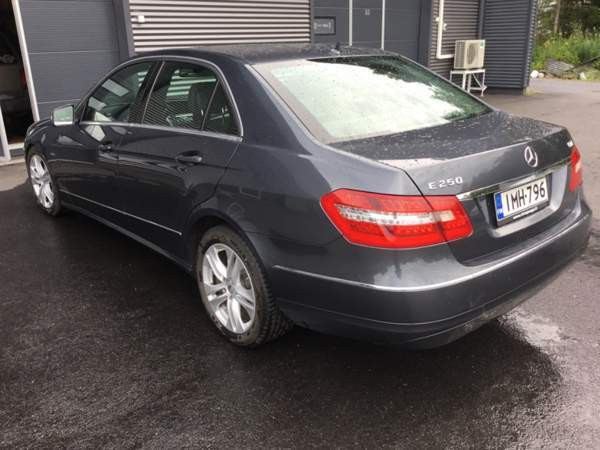 Mercedes-Benz E Сейняйоки - изображение 4