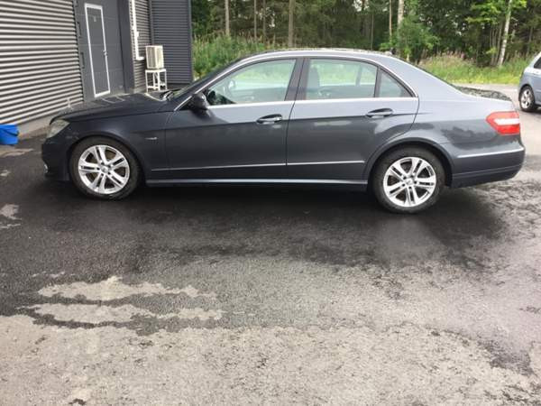 Mercedes-Benz E Сейняйоки - изображение 2