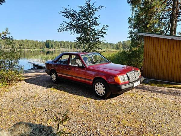 Mercedes-Benz E Mänttä-Vilppula - valokuva 4
