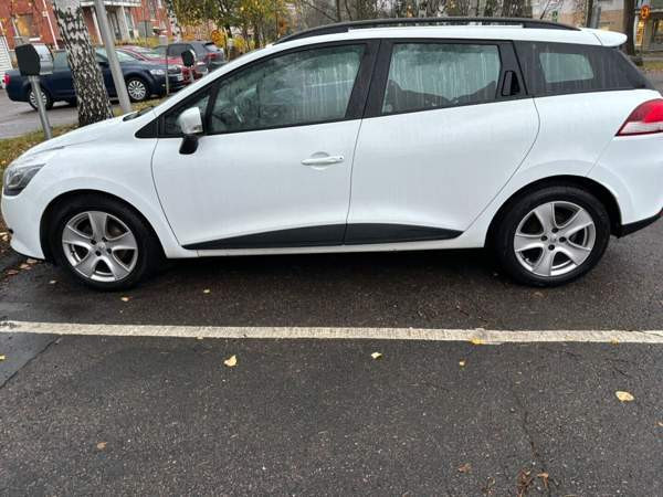 Renault Clio Espoo - valokuva 1
