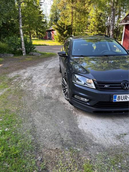 Volkswagen Passat Sredneuralsk - valokuva 1