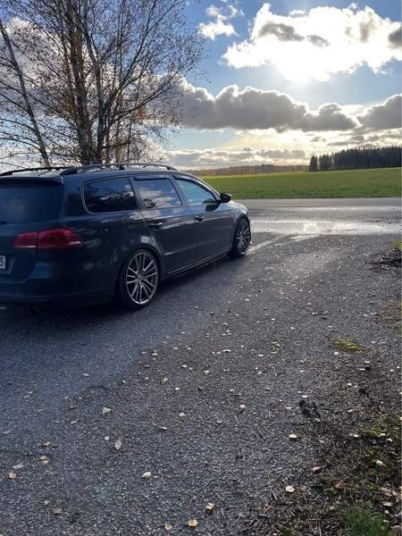 Volkswagen Passat Sredneuralsk - valokuva 2