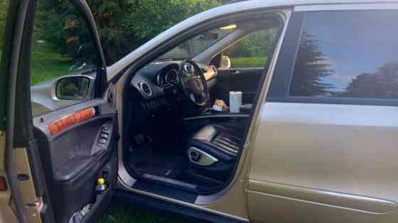 Mercedes-Benz 320 Glebychevo