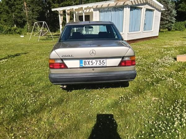 Mercedes-Benz E Siilinjärvi - valokuva 6