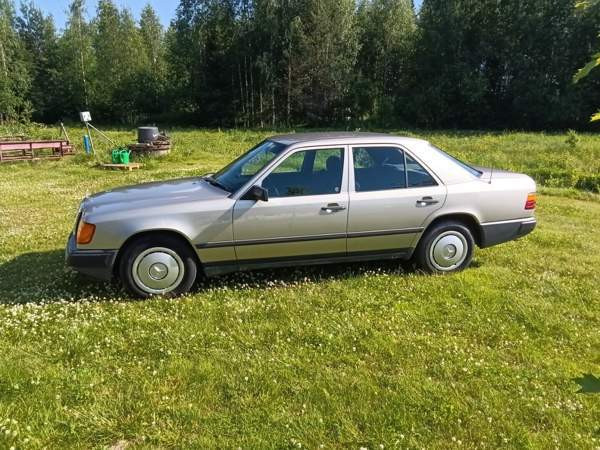 Mercedes-Benz E Siilinjärvi - valokuva 2