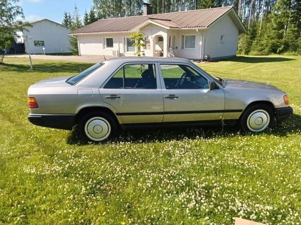 Mercedes-Benz E Siilinjärvi - valokuva 5