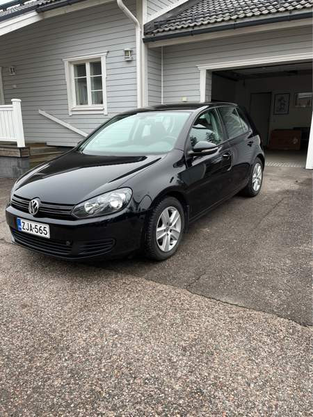 Volkswagen Golf Glebychevo - valokuva 2