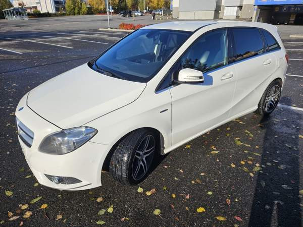 Mercedes-Benz B Kuopio - valokuva 6