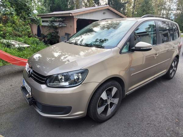 Volkswagen Touran Сейняйоки - изображение 4