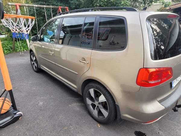 Volkswagen Touran Сейняйоки - изображение 5