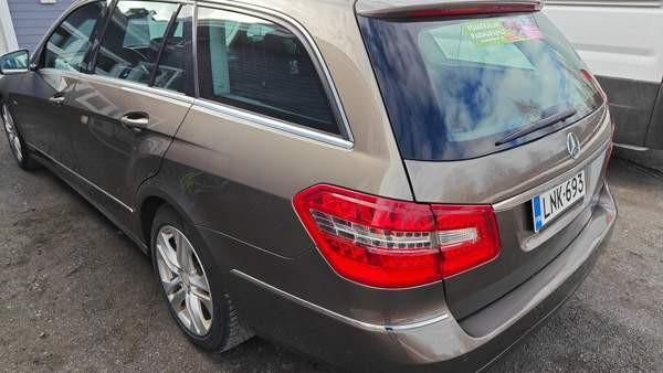 Mercedes-Benz E Tornio - valokuva 2