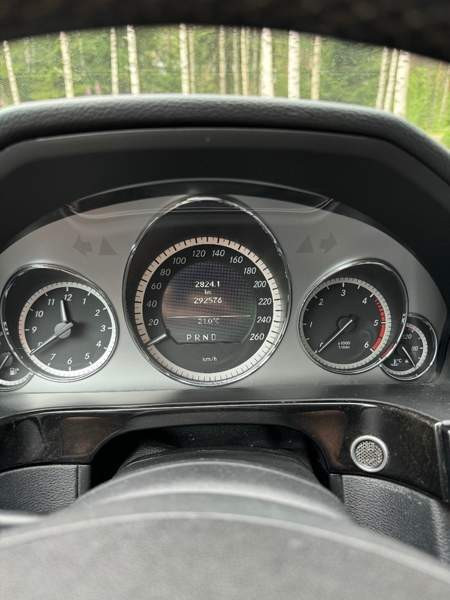Mercedes-Benz E Keuruu - valokuva 6