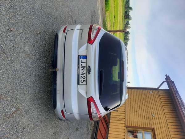 Ford Mondeo Vieremä - valokuva 4