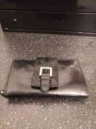 Naisten nahkalompakko Kouvola