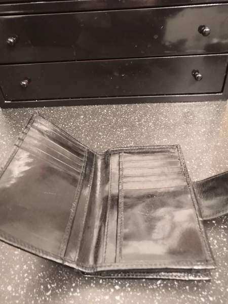 Naisten nahkalompakko Kouvola - valokuva 2