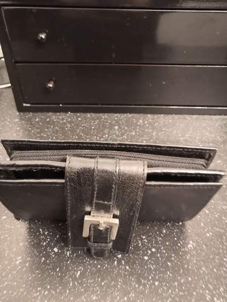 Naisten nahkalompakko Kouvola - valokuva 3