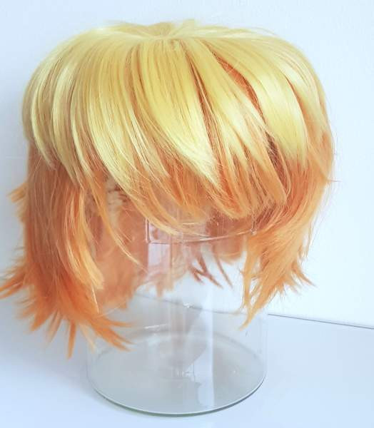 Demon Slayer Zenitsu cosplay asu koko M Helsinki - photo 8