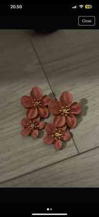 Kahdet korvakorut Тампере