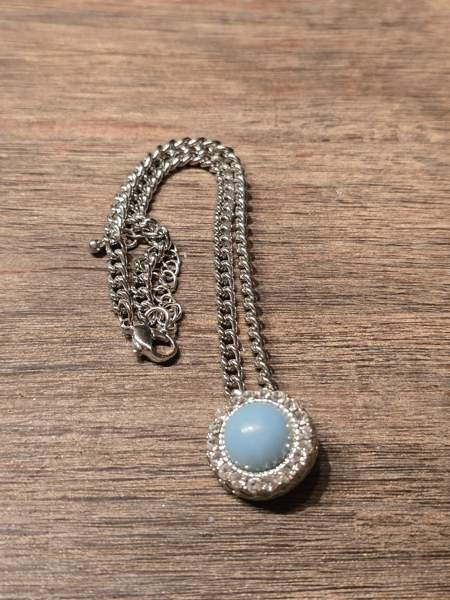 Rannekoru tai tiukka kaulakoru Jyvaeskylae - photo 1