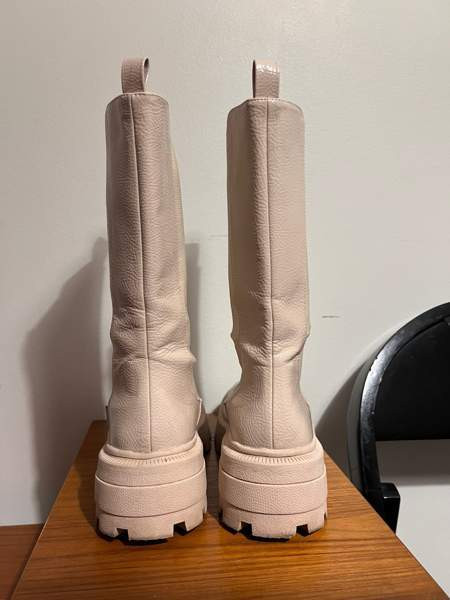 Hienot saappaat Helsinki - valokuva 3