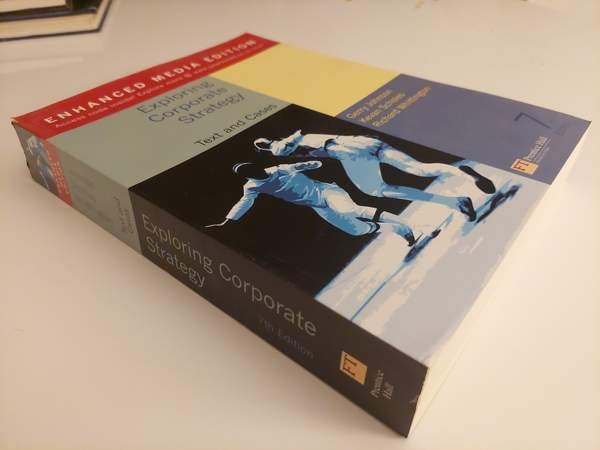 Exploring Corporate Strategy – Johnson, Scholes & Whittington Espoo – foto 2