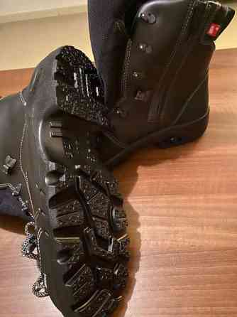 Sievi Spike 3 turvakengät nastamekanismilla Helsinki